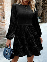 Mini Jurk met Smocktop en Lange Mouwen - Midi Dresses - Jurkjes.co