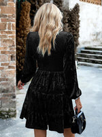 Mini Jurk met Smocktop en Lange Mouwen - Midi Dresses - Jurkjes.co