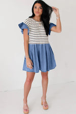 Mini Jurk met Strepen en Ruffles - Mini Dresses - Jurkjes.co
