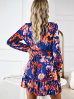 Mini Jurk met V-hals en Abstracte Print - Mini Dresses - Jurkjes.co