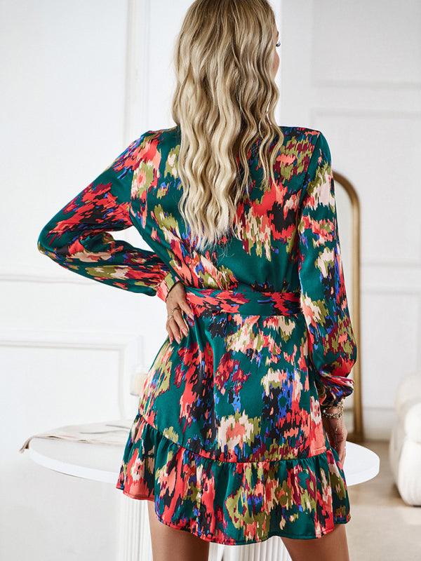 Mini Jurk met V-hals en Abstracte Print - Mini Dresses - Jurkjes.co