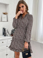 Mini Jurk met V-hals en Bloemenprint - Group10 - Jurkjes.co