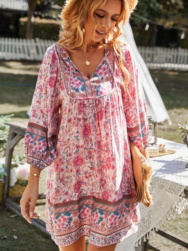 Mini Jurk met V-hals en Bloemenprint - Maxi Dresses - Jurkjes.co