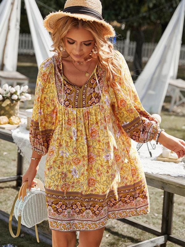Mini Jurk met V-hals en Bloemenprint - Maxi Dresses - Jurkjes.co