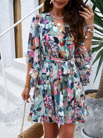 Mini Jurk met V-hals en Bloemenprint - Mini Dresses - Jurkjes.co