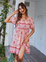 Mini Jurk met V-hals en Bloemenprint - Mini Dresses - Jurkjes.co