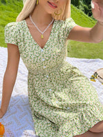 Mini Jurk met V-hals en Bloemenprint - Mini Dresses - Jurkjes.co