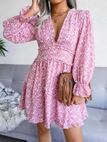 Mini Jurk met V-hals en Bloemenprint - Mini Dresses - Jurkjes.co