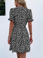 Mini Jurk met V-hals en Bloemenprint - Mini Dresses - Jurkjes.co