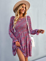 Mini Jurk met V-hals en Bloemenprint - Mini Dresses - Jurkjes.co