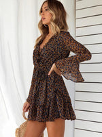 Mini Jurk met V-hals en Bloemenprint - Mini Dresses - Jurkjes.co