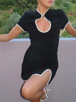 Mini Jurk met V-hals en Contrast Trim - Mini Dresses - Jurkjes.co