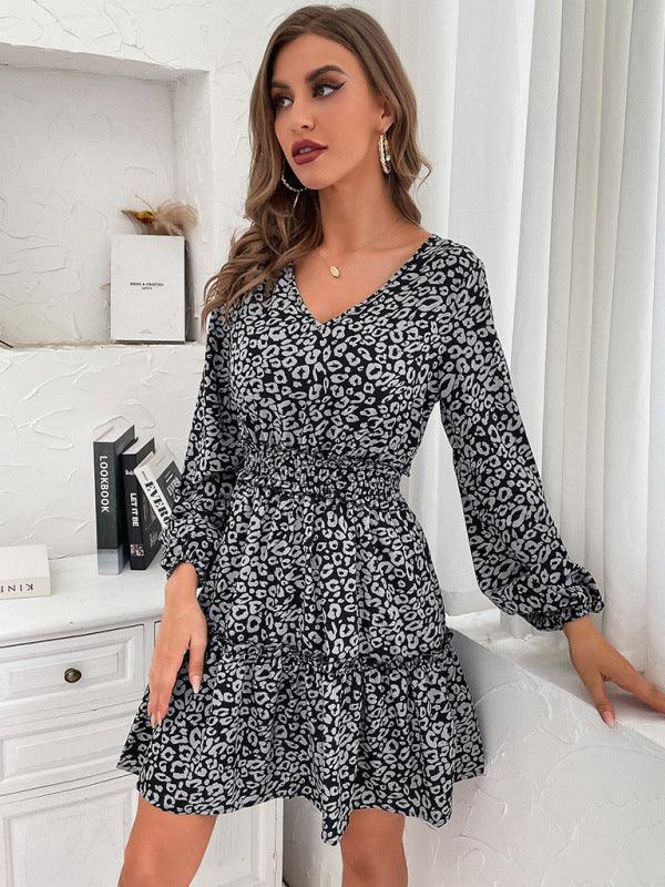 Mini Jurk met V-hals en Dierenprint - Group5 - Jurkjes.co