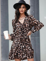 Mini Jurk met V-hals en Dierenprint - Midi Dresses - Jurkjes.co