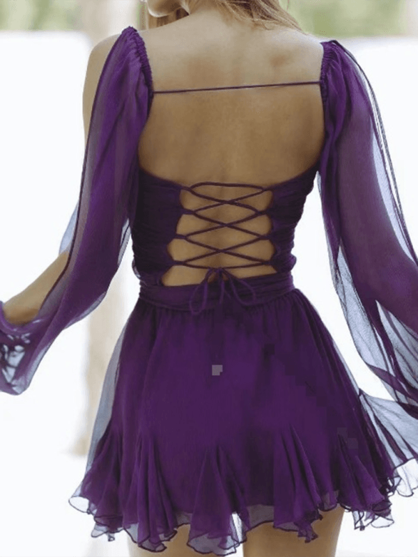 Mini Jurk met V-hals en Doorzichtige Mouwen - Mini Dresses - Jurkjes.co