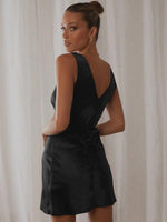 Mini Jurk met V-hals en Effen Kleur - Mini Dresses - Jurkjes.co