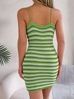 Mini Jurk met V-hals en Gestreept Patroon - Group1 - Jurkjes.co