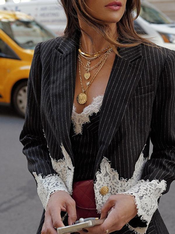 Mini Jurk met V-hals en Kantdetails - Mini Dresses - Jurkjes.co