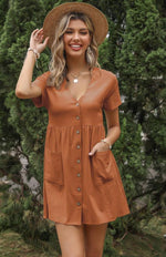 Mini Jurk met V-hals en Knoopsluiting - Mini Dresses - Jurkjes.co