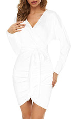 Mini Jurk met V-hals en Luxe Stijl - Mini Dresses - Jurkjes.co