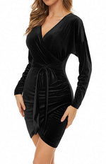 Mini Jurk met V-hals en Luxe Stijl - Mini Dresses - Jurkjes.co