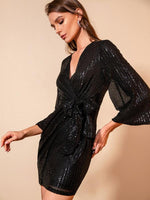 Mini Jurk met V-hals en Pailletten - Mini Dresses - Jurkjes.co