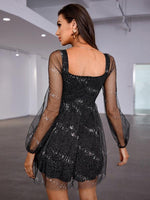 Mini Jurk met V-hals en Paillettenkant - Mini Dresses - Jurkjes.co