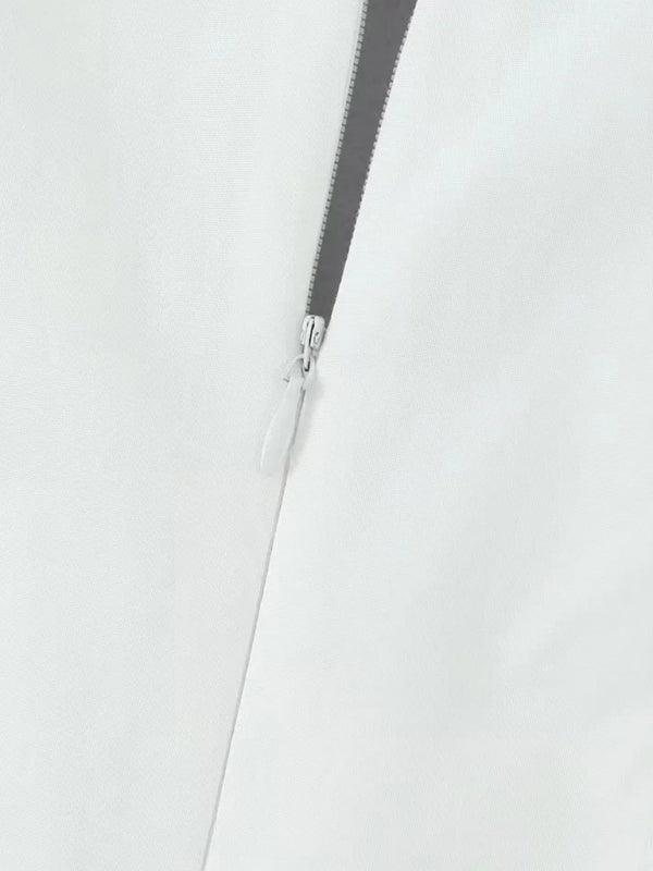 Mini Jurk met V-hals en Plooirok - Group14 - Jurkjes.co