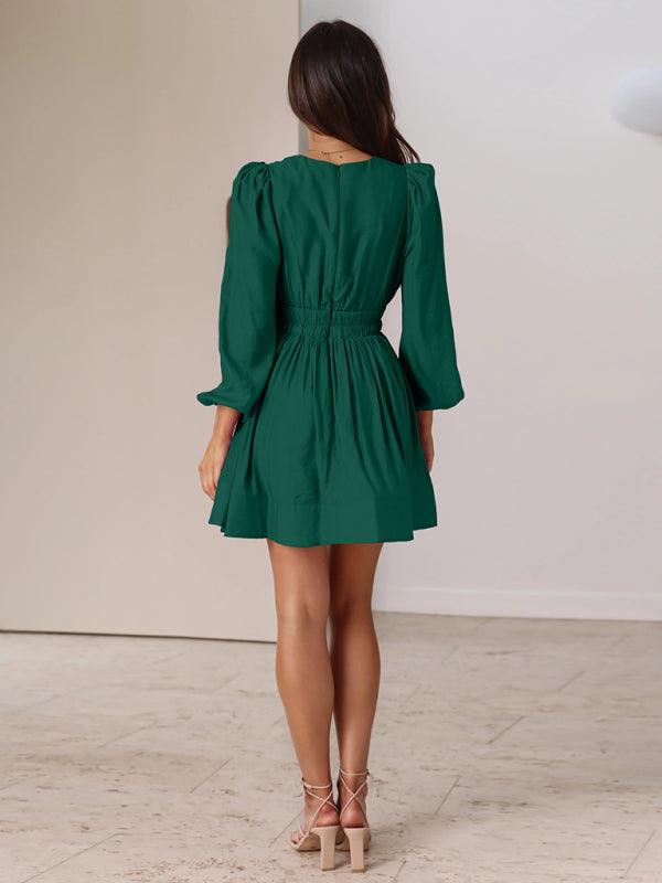 Mini Jurk met V-hals en Plooirok - Maxi Dresses - Jurkjes.co