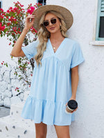 Mini Jurk met V-hals en Plooirok - Mini Dresses - Jurkjes.co