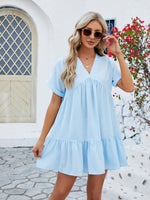 Mini Jurk met V-hals en Plooirok - Mini Dresses - Jurkjes.co