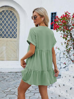 Mini Jurk met V-hals en Plooirok - Mini Dresses - Jurkjes.co