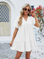 Mini Jurk met V-hals en Plooirok - Mini Dresses - Jurkjes.co