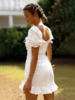 Mini Jurk met V-hals en Puff Mouwen - Group11 - Jurkjes.co