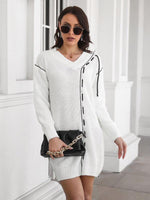 Mini Jurk met V-hals en Ribgebreide Stof - Mini Dresses - Jurkjes.co