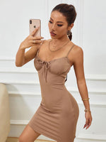 Mini Jurk met V-hals en Rimpelzoom - Mini Dresses - Jurkjes.co