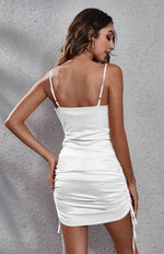 Mini Jurk met V-hals en Rouche Details - Midi Dresses - Jurkjes.co