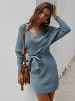 Mini Jurk met V-hals en Strikceintuur - Group9 - Jurkjes.co