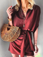 Mini Jurk met V-hals en Strikceintuur - Mini Dresses - Jurkjes.co