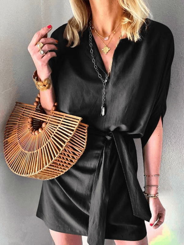 Mini Jurk met V-hals en Strikceintuur - Mini Dresses - Jurkjes.co