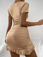 Mini Jurk met V-hals en Strikdetails - Mini Dresses - Jurkjes.co