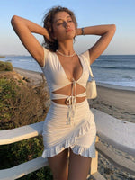 Mini Jurk met V-hals en Strikdetails - Mini Dresses - Jurkjes.co