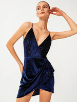 Mini Jurk met V-hals en Velours - Mini Dresses - Jurkjes.co