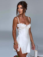 Mini Jurk met V-hals en Zijsplit - Mini Dresses - Jurkjes.co