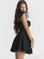 Mini Jurk met Vierkante Hals en Kant - Mini Dresses - Jurkjes.co