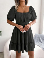 Mini Jurk met Vierkante Hals en Puffmouwen - Mini Dresses - Jurkjes.co