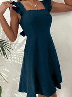 Mini Jurk met Vierkante Hals en Strikdetail - Mini Dresses - Jurkjes.co