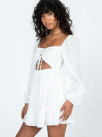 Mini Jurk met Vierkante Hals en Vetersluiting - Group12 - Jurkjes.co