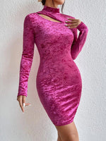 Mini Jurk van Fluweel met Nauwsluitende Pasvorm - Group10 - Jurkjes.co