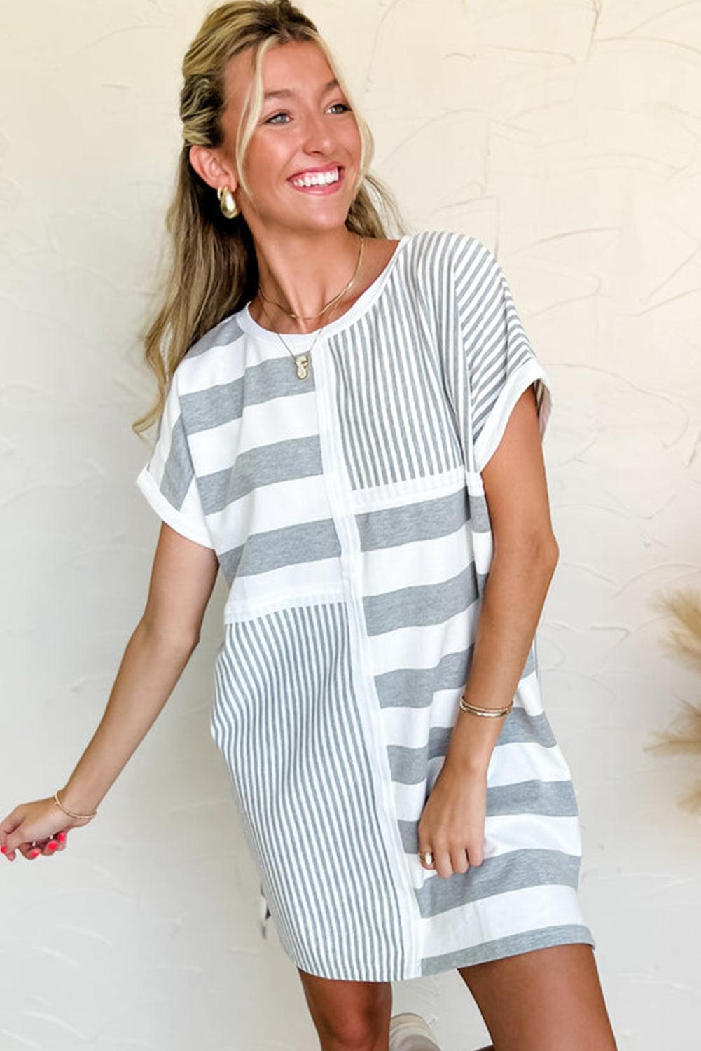 Mini T-shirt jurk met Gestreept Patroon - T Shirt Dresses - Jurkjes.co